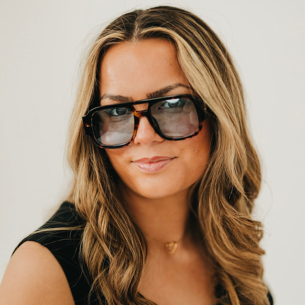 Ellen Retro Square Pilot Sunglasses - Image 2